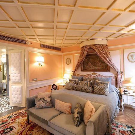 The Lodhi - A Member Of The Leading Hotels Of The World Ню Делхи Екстериор снимка