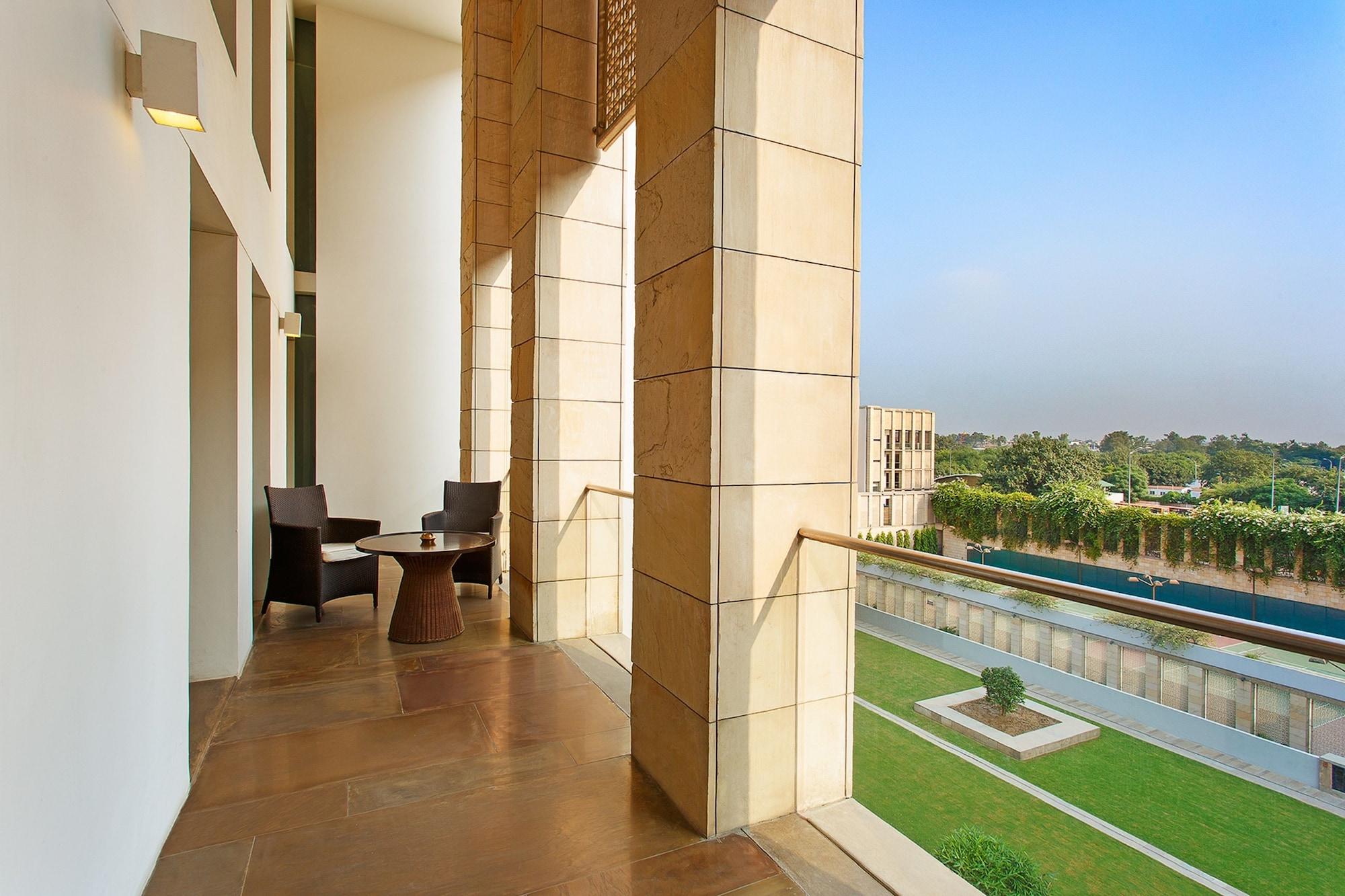 The Lodhi - A Member Of The Leading Hotels Of The World Ню Делхи Екстериор снимка