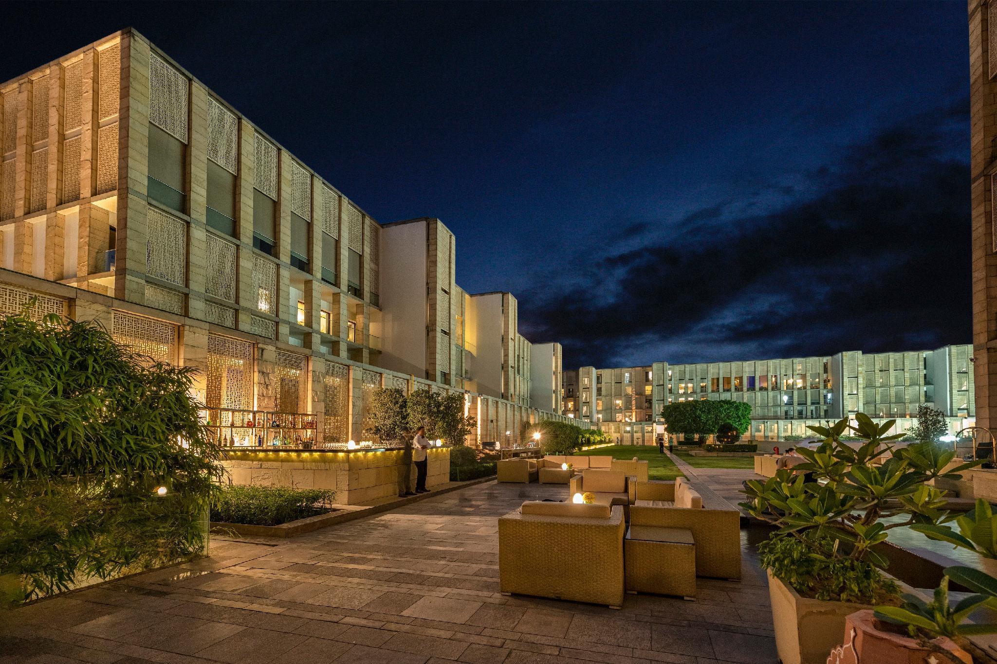 The Lodhi - A Member Of The Leading Hotels Of The World Ню Делхи Екстериор снимка